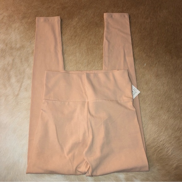 Sale! 4/$20 NWT Forever 21 with purpose S legging -read detail - Picture 5 of 5